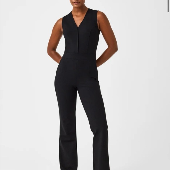 SPANX Pants - NWOT SPANX Perfect Sleeveless Jumpsuit Size Large